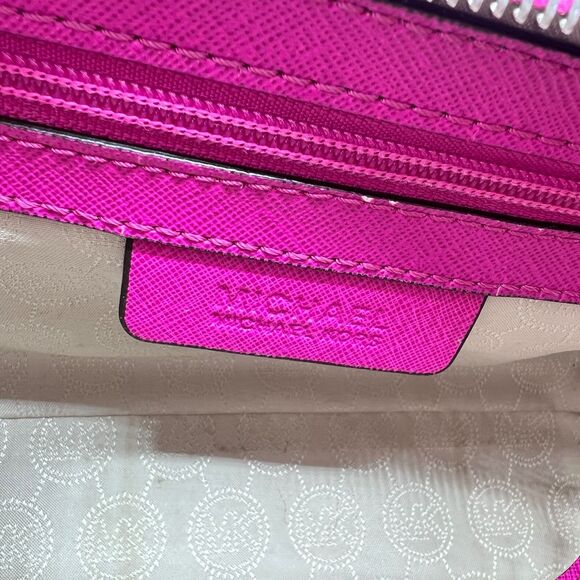 Michael Kors Selma Studded Saffiano Messenger Crossbody Bag Hot Pink/Silver - Picture 11 of 14
